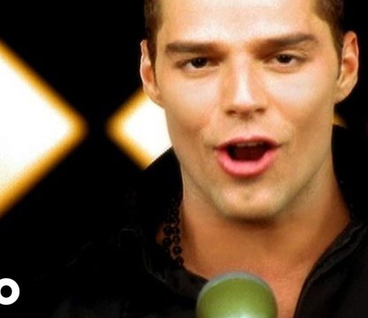 Ricky Martin – Livin’ La Vida Loca